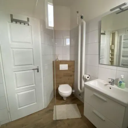 Kövirózsa vendégház Casa de hóspedes
